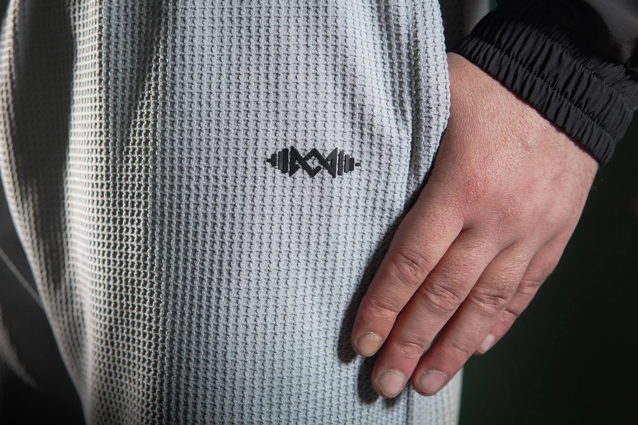 Men’s loose bottom trousers  Light Grey, close-up Soft fabric and modern design