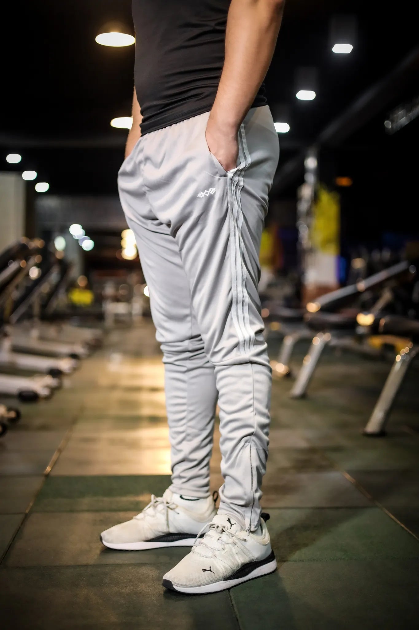 Front view of men's gray special trouser, perfect for casual and active wear. Comfortable fit for everyday use